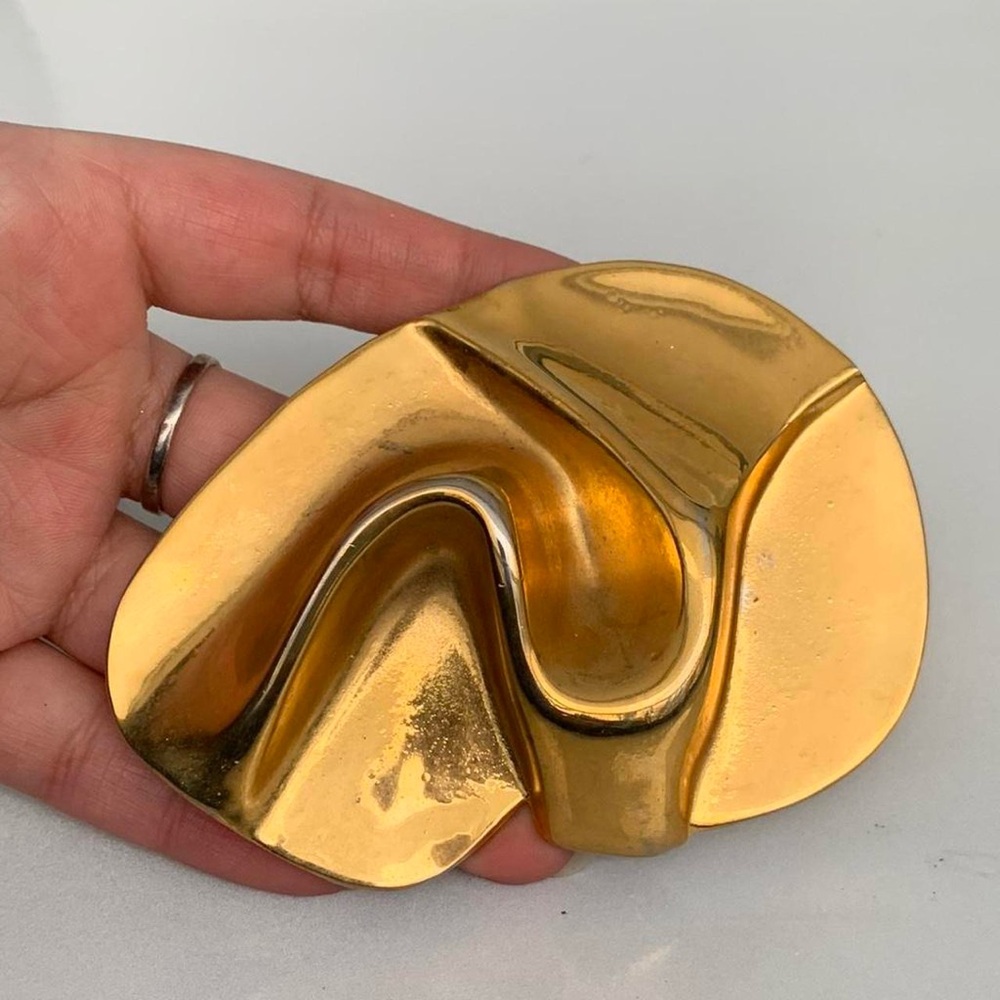 Charmant Gold abstract large belt buckle